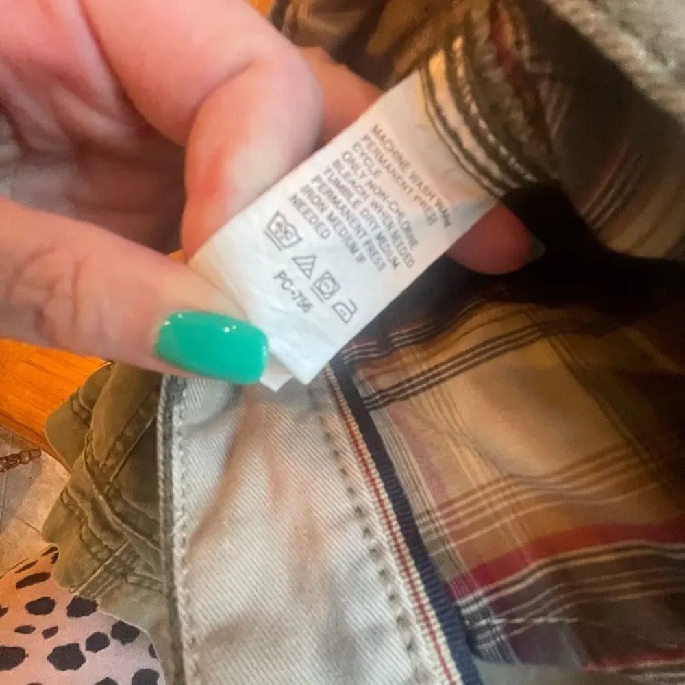 IZOD GREEN Cargo Short!